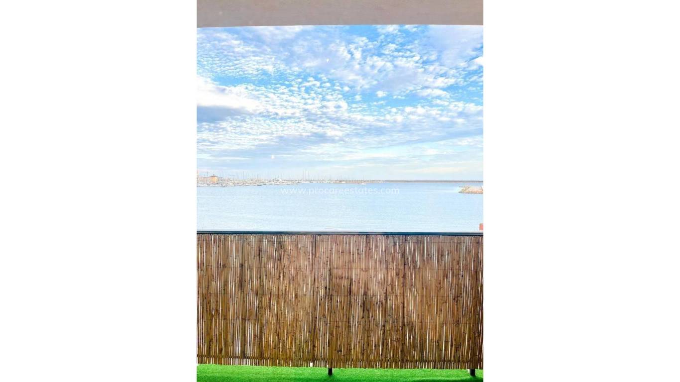 Resale - Apartment - Torrevieja - Acequion