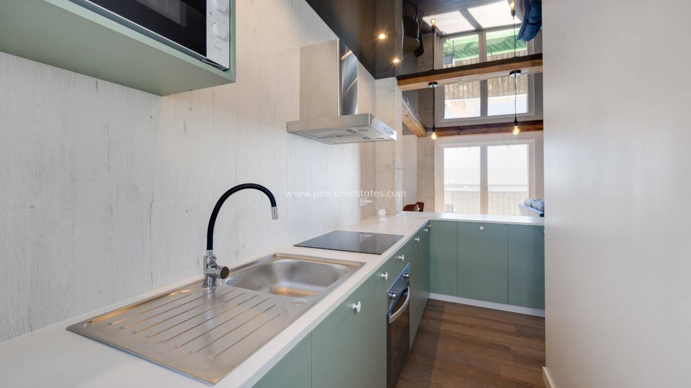 Resale - Apartment - Torrevieja - Acequion