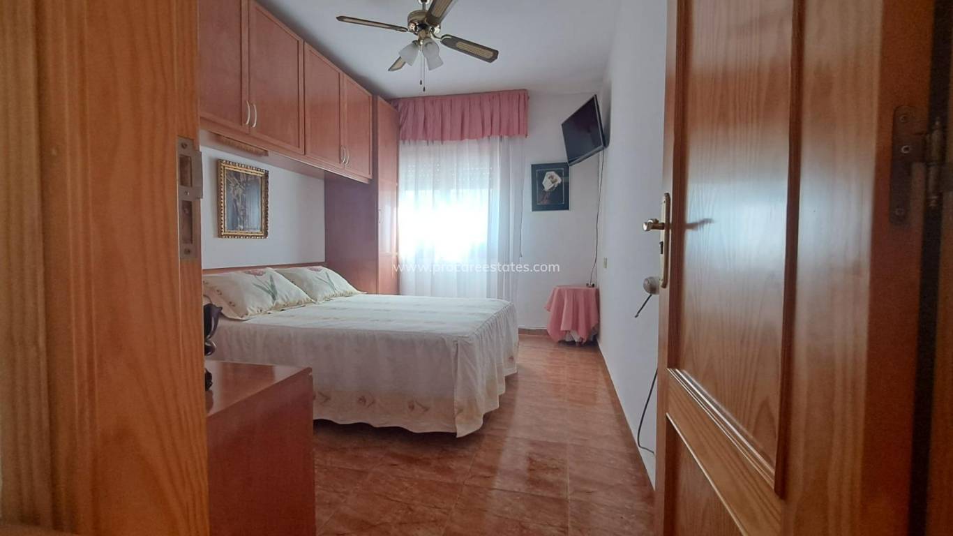 Resale - Apartment - Torrevieja - Acequion