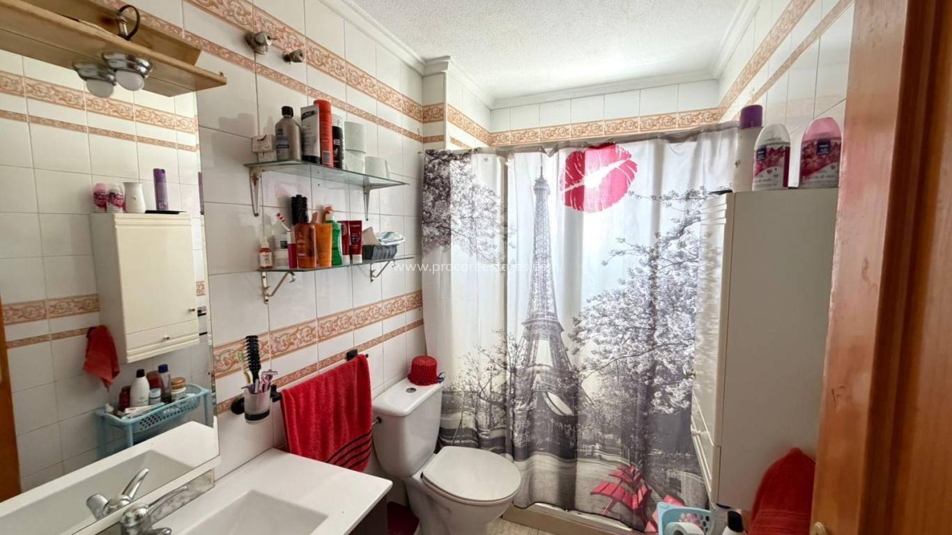 Resale - Apartment - Torrevieja - Acequion