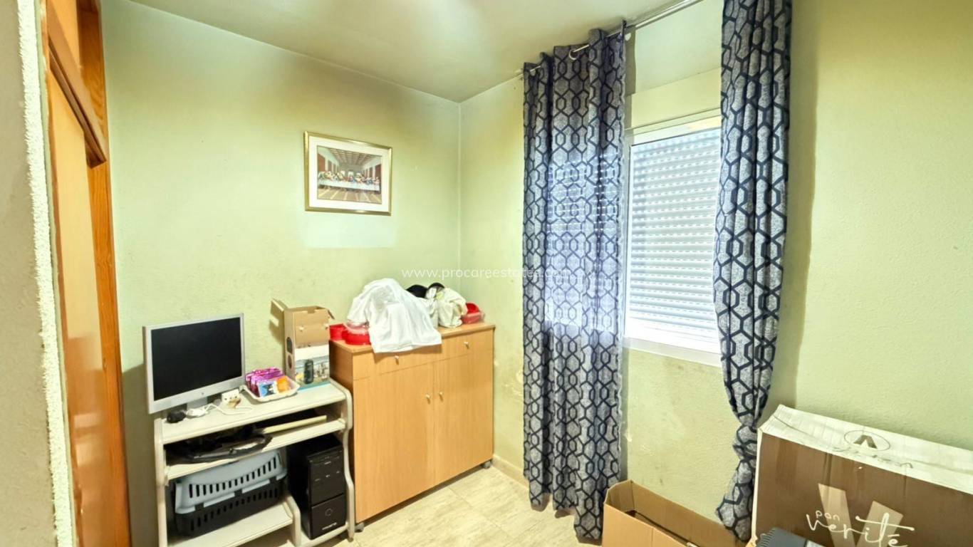 Resale - Apartment - Torrevieja - Acequion