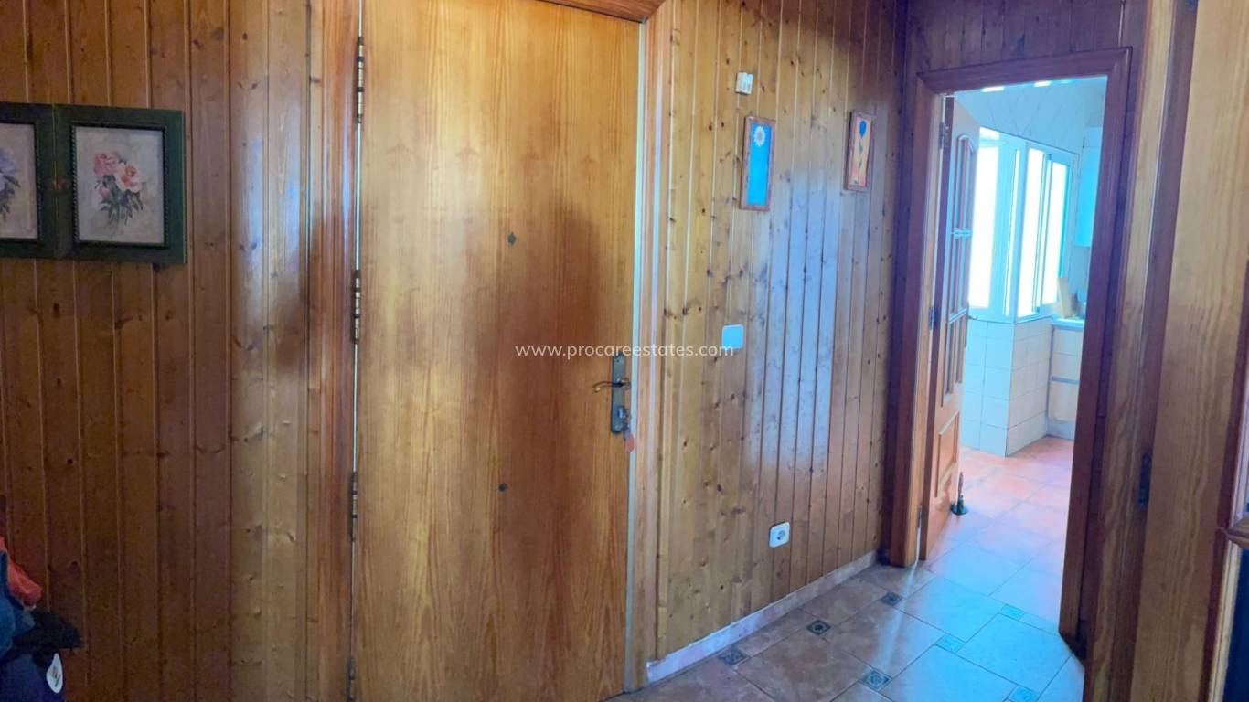 Resale - Apartment - Torrevieja - Acequion