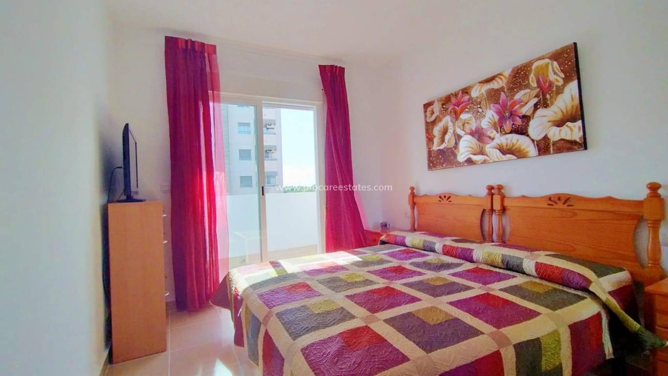 Resale - Apartment - Torrevieja - Acequion