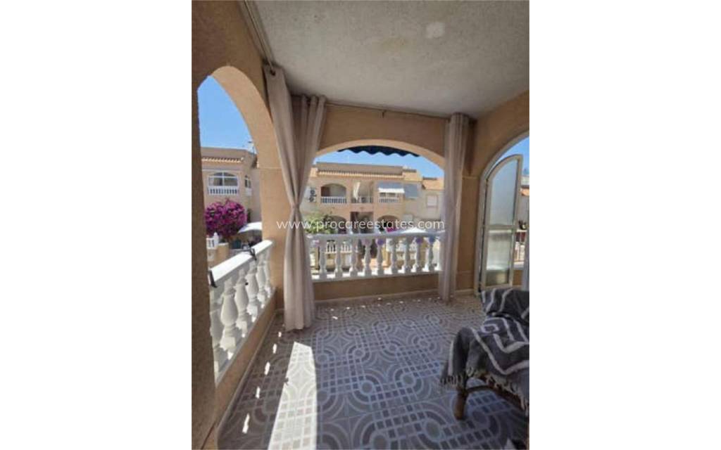 Resale - Apartment - Torrevieja - Acequion