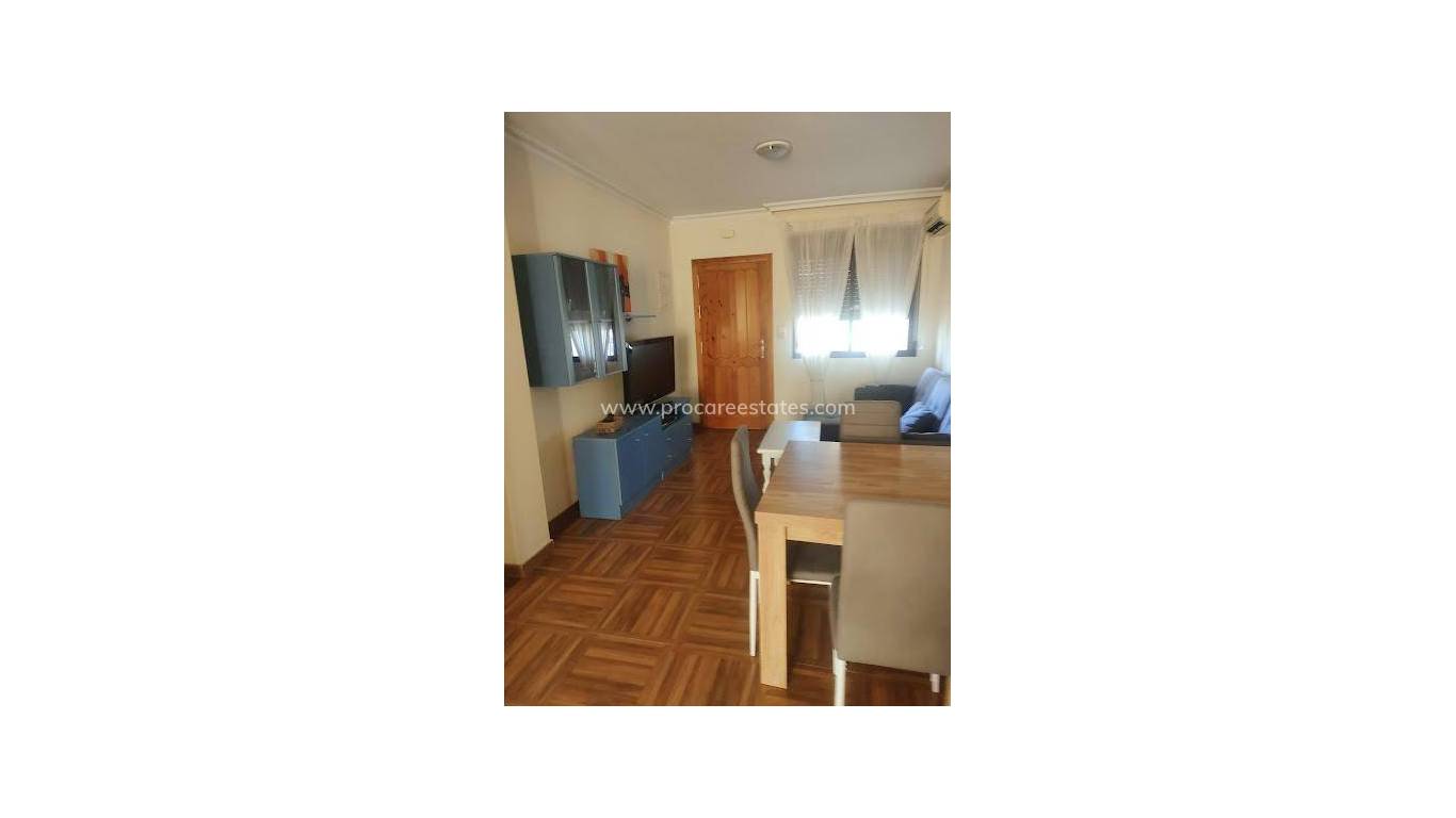 Resale - Apartment - Torrevieja - Aguas Nuevas