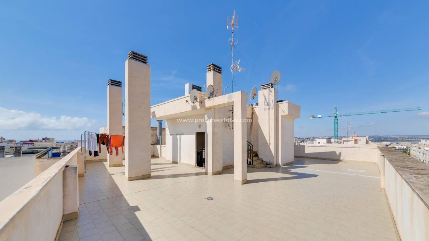 Resale - Apartment - Torrevieja - Aguas Nuevas