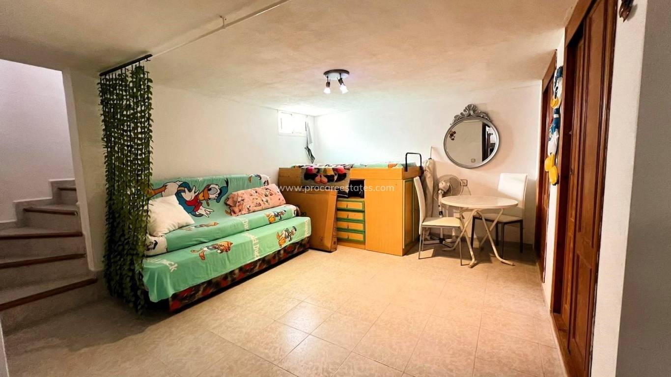 Resale - Apartment - Torrevieja - Aguas Nuevas