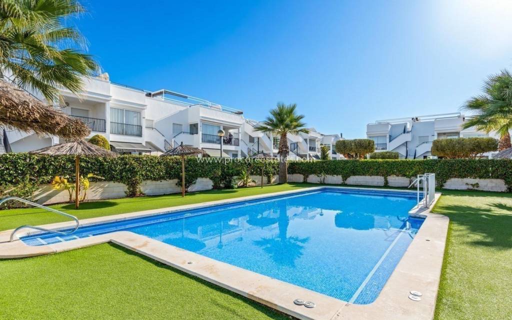 Resale - Apartment - Torrevieja - Aguas Nuevas