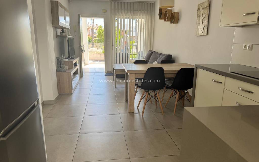 Resale - Apartment - Torrevieja - Aguas Nuevas