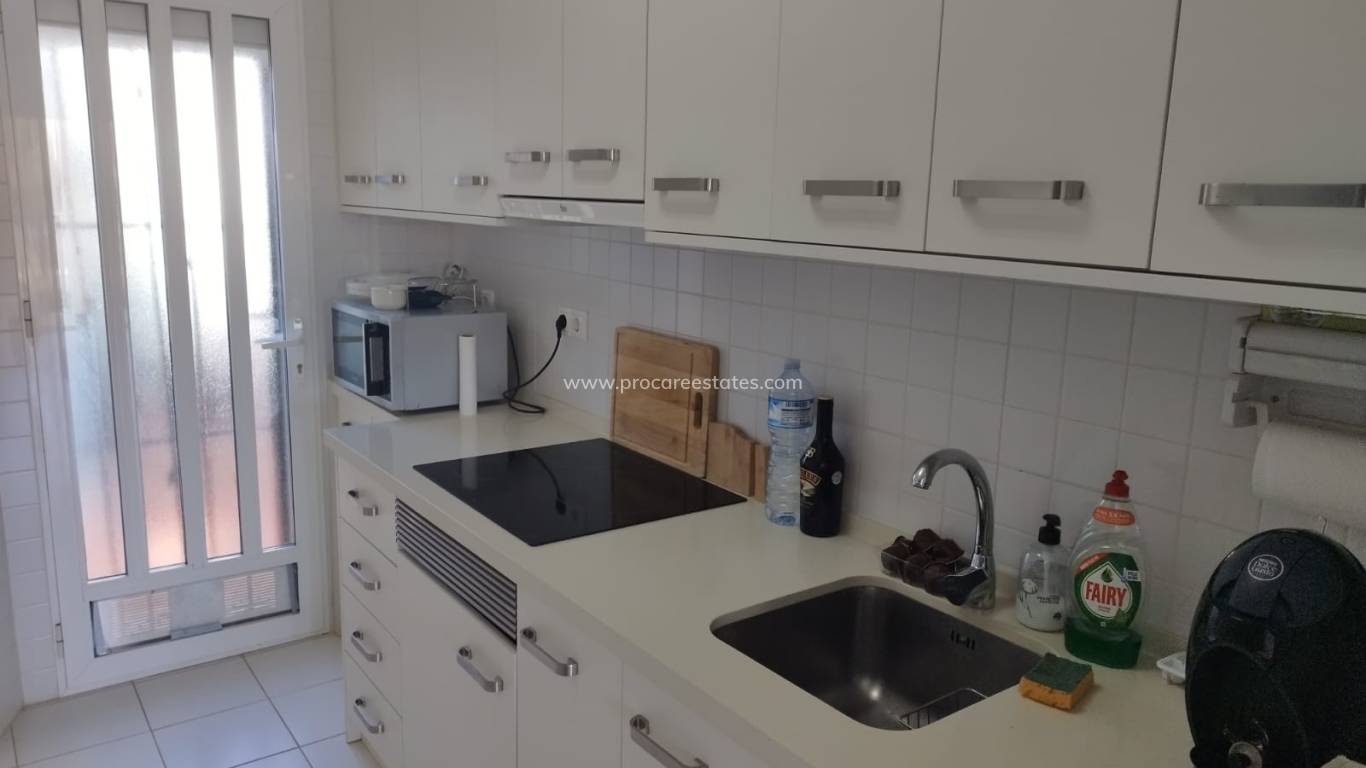 Resale - Apartment - Torrevieja - Aguas Nuevas
