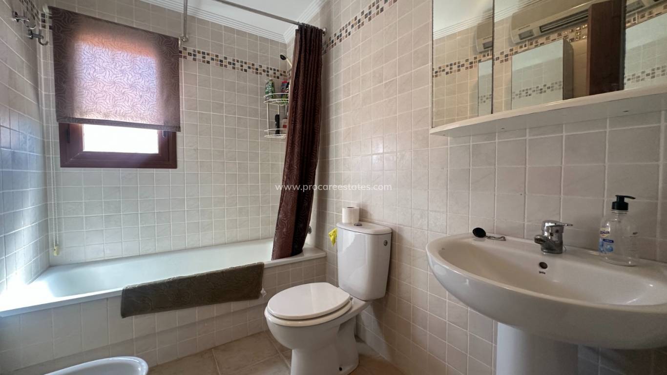 Resale - Apartment - Torrevieja - Aguas Nuevas