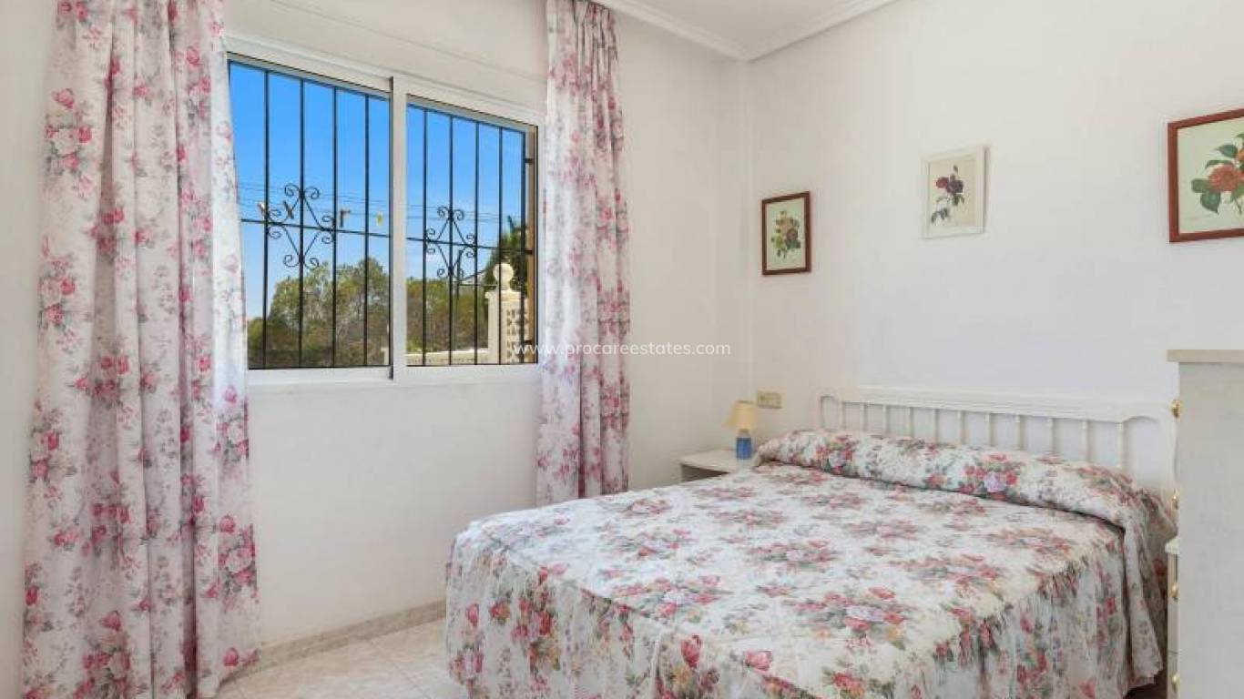 Resale - Apartment - Torrevieja - Cabo Cervera