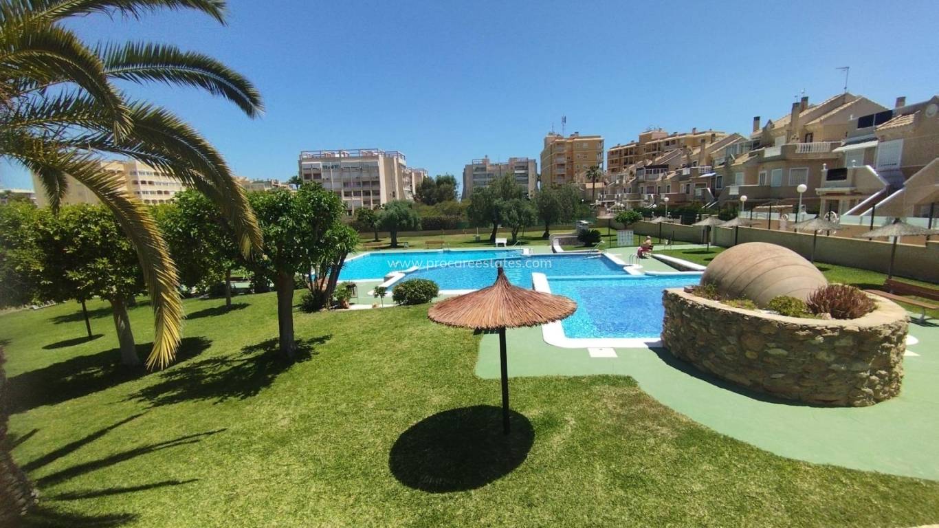 Resale - Apartment - Torrevieja - Cabo Cervera