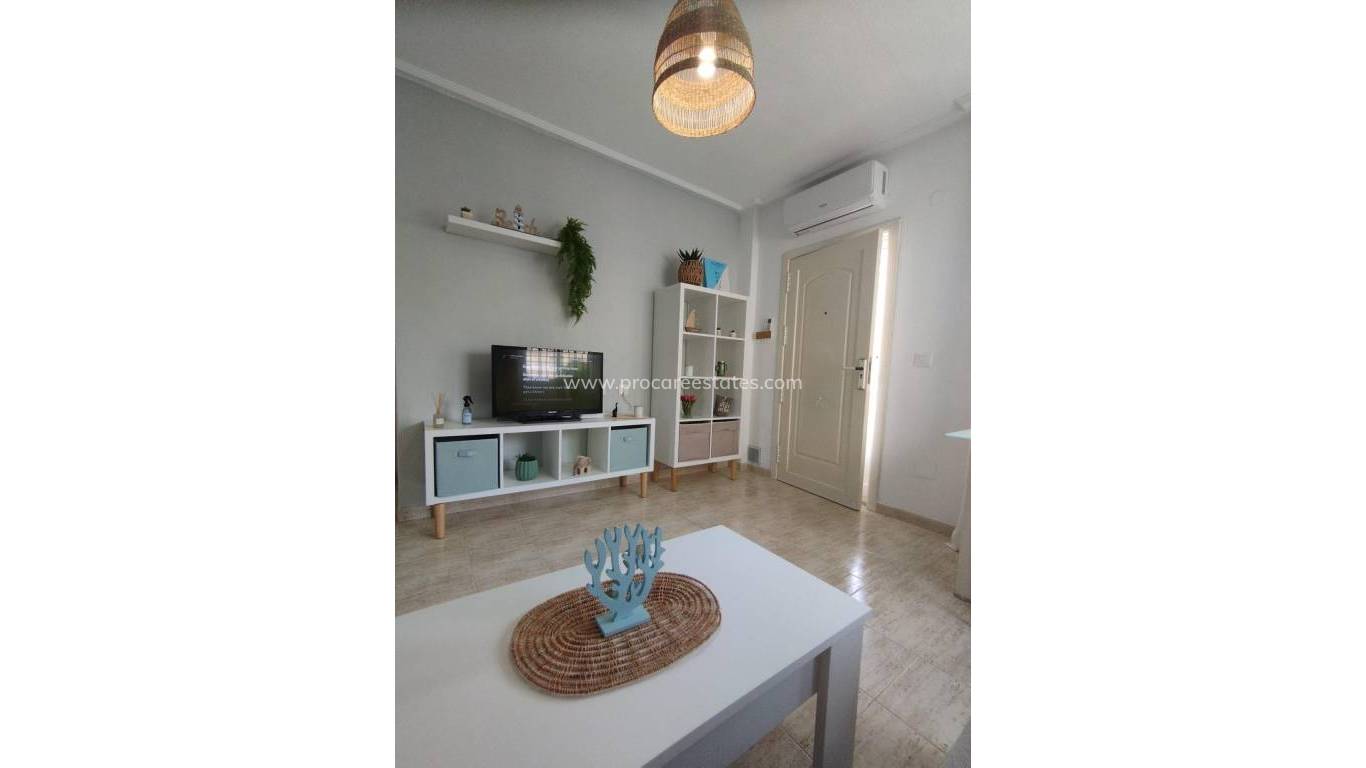 Resale - Apartment - Torrevieja - Cabo Cervera