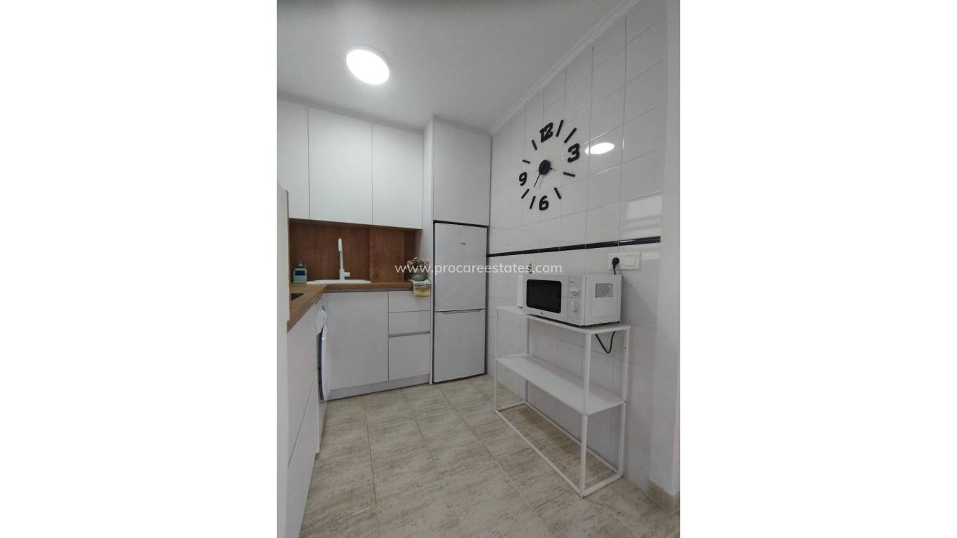 Resale - Apartment - Torrevieja - Cabo Cervera