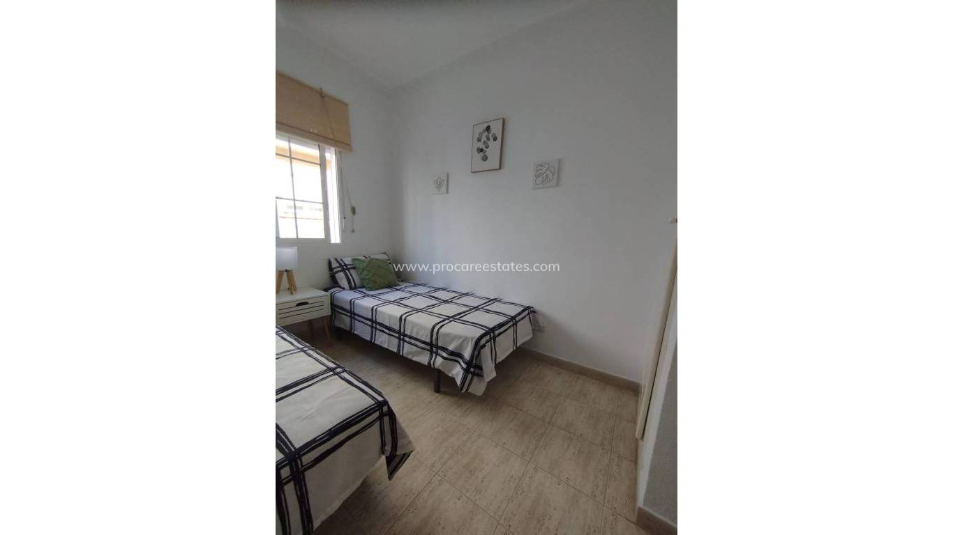 Resale - Apartment - Torrevieja - Cabo Cervera