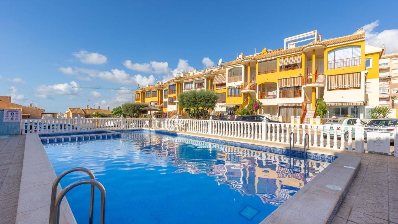 Resale - Apartment - Torrevieja - Cabo Cervera