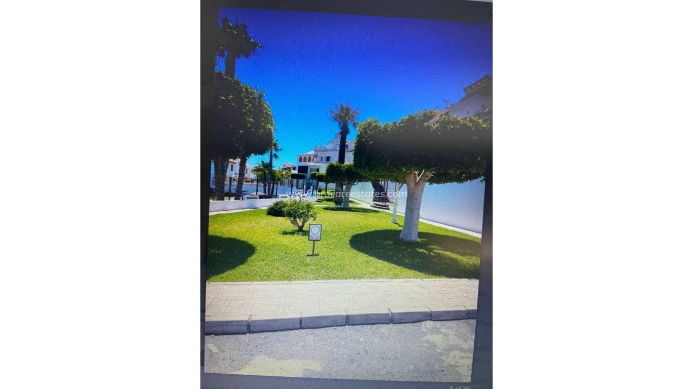 Resale - Apartment - Torrevieja - Cabo Cervera