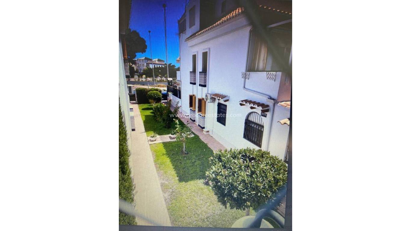 Resale - Apartment - Torrevieja - Cabo Cervera