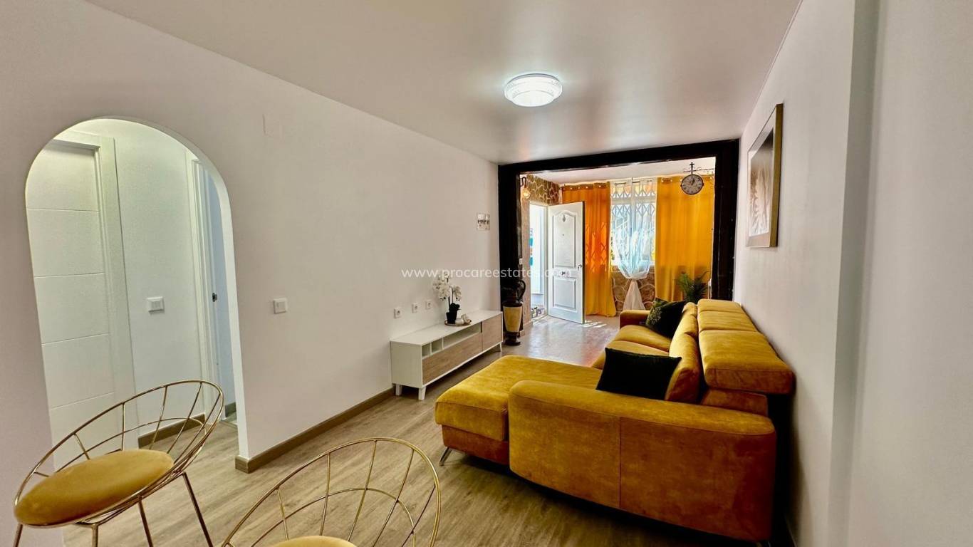 Resale - Apartment - Torrevieja - Cabo Cervera