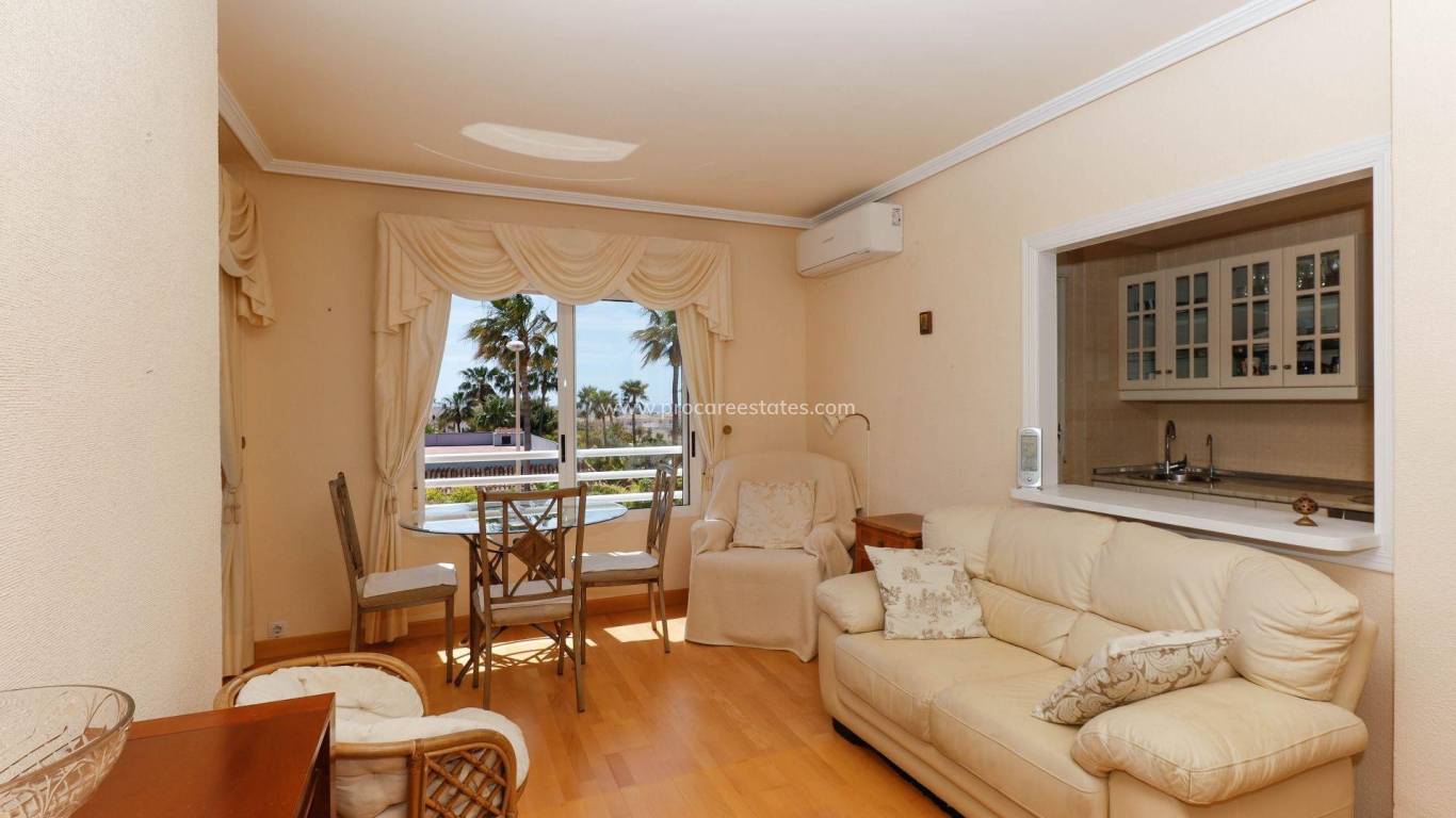 Resale - Apartment - Torrevieja - Cabo Cervera