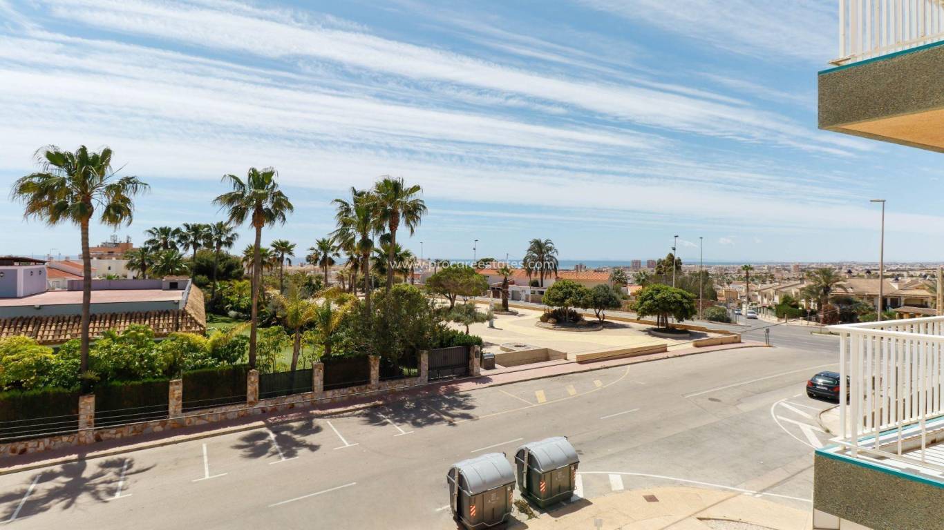 Resale - Apartment - Torrevieja - Cabo Cervera