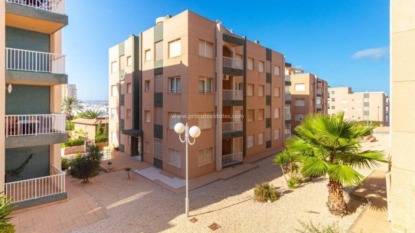 Resale - Apartment - Torrevieja - Cabo Cervera