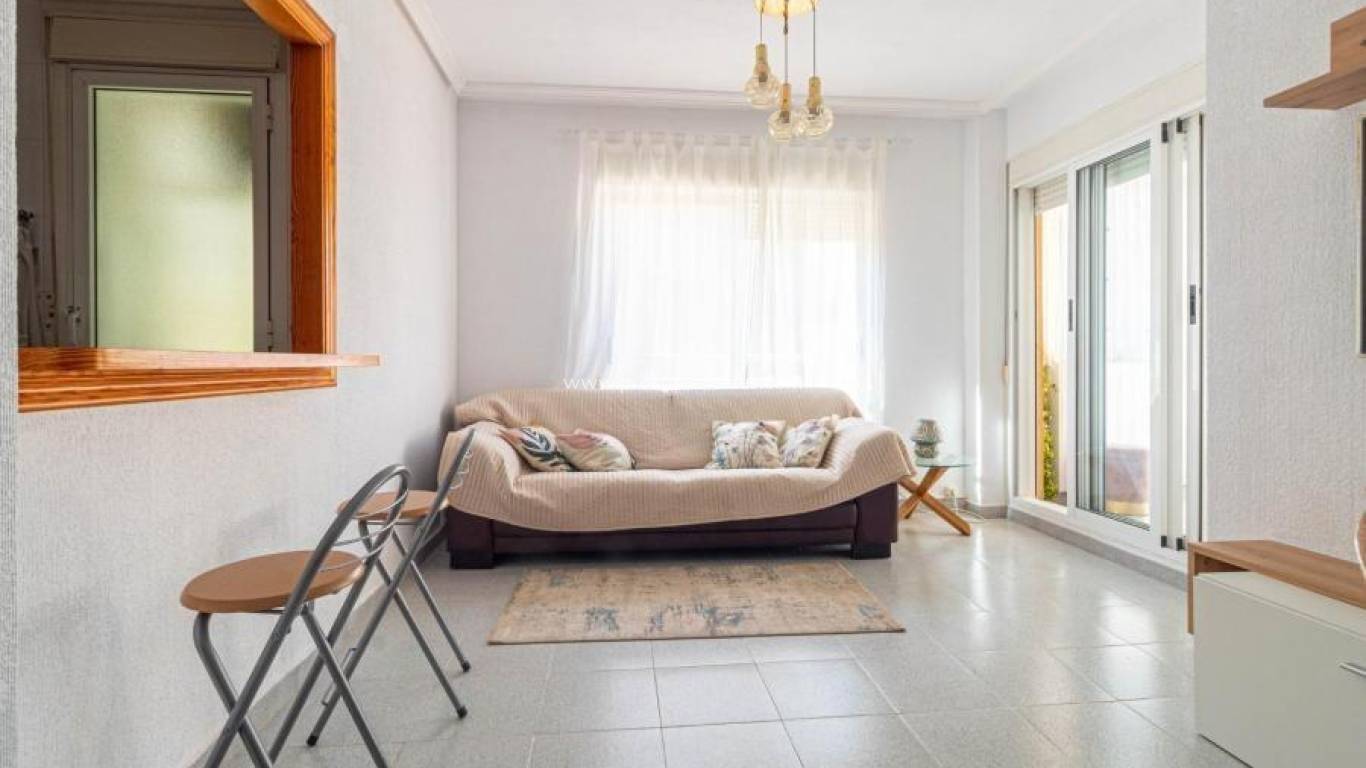 Resale - Apartment - Torrevieja - Cabo Cervera