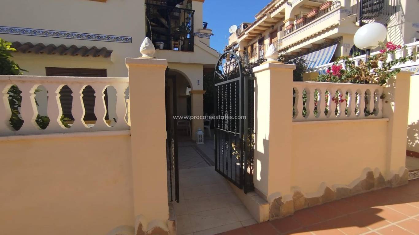 Resale - Apartment - Torrevieja - Cabo Cervera