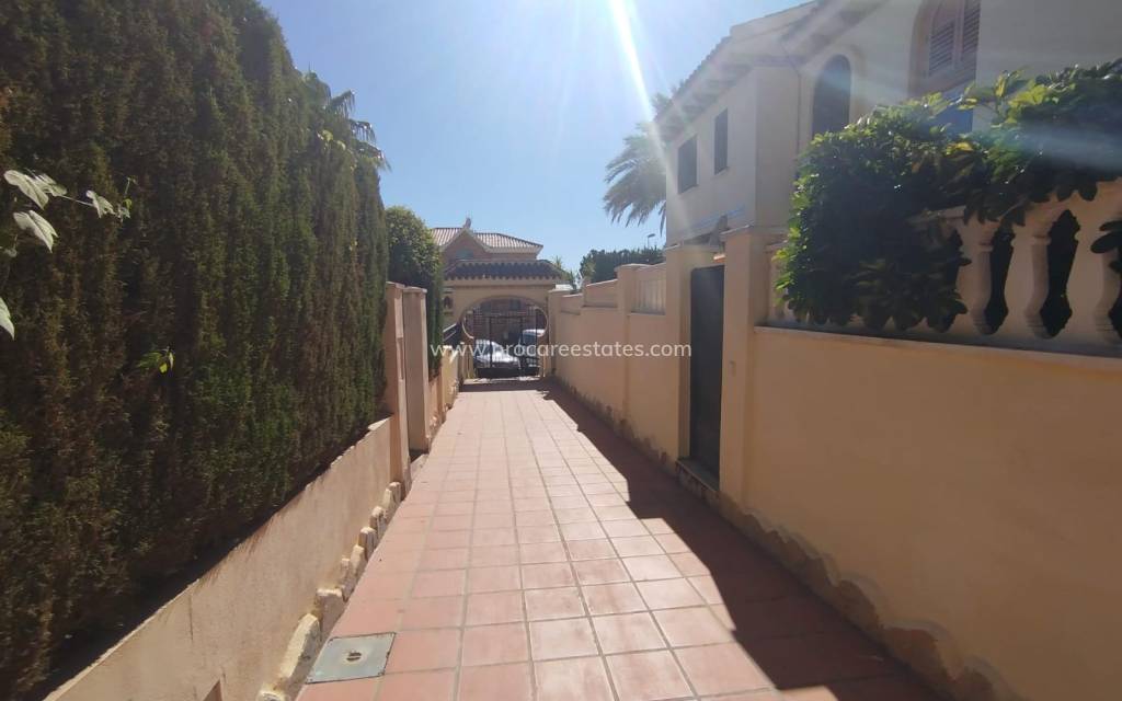 Resale - Apartment - Torrevieja - Cabo Cervera