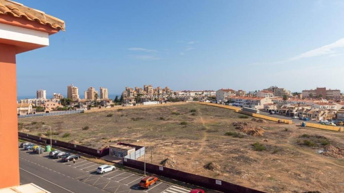 Resale - Apartment - Torrevieja - Cabo Cervera