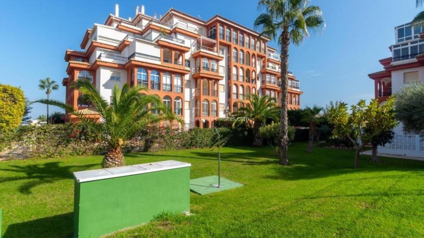 Resale - Apartment - Torrevieja - Cabo Cervera