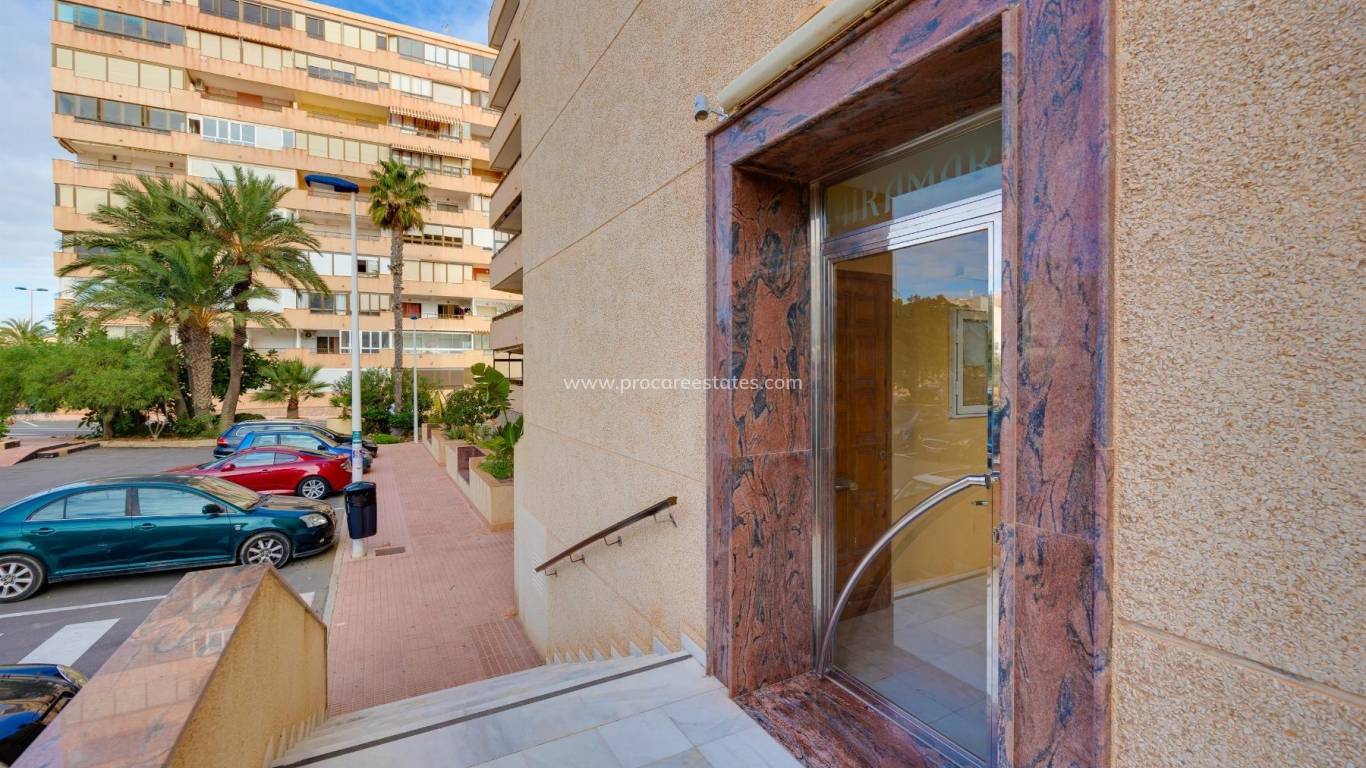 Resale - Apartment - Torrevieja - Cabo Cervera