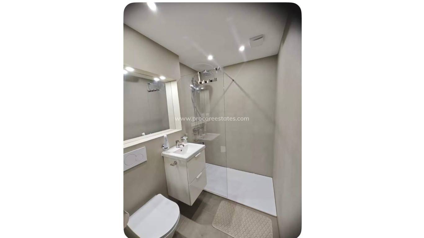 Resale - Apartment - Torrevieja - Cabo Cervera