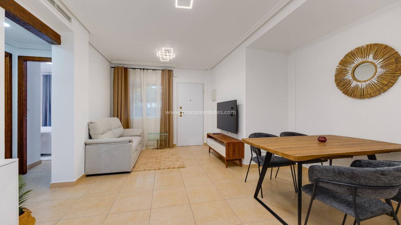 Resale - Apartment - Torrevieja - Cabo Cervera