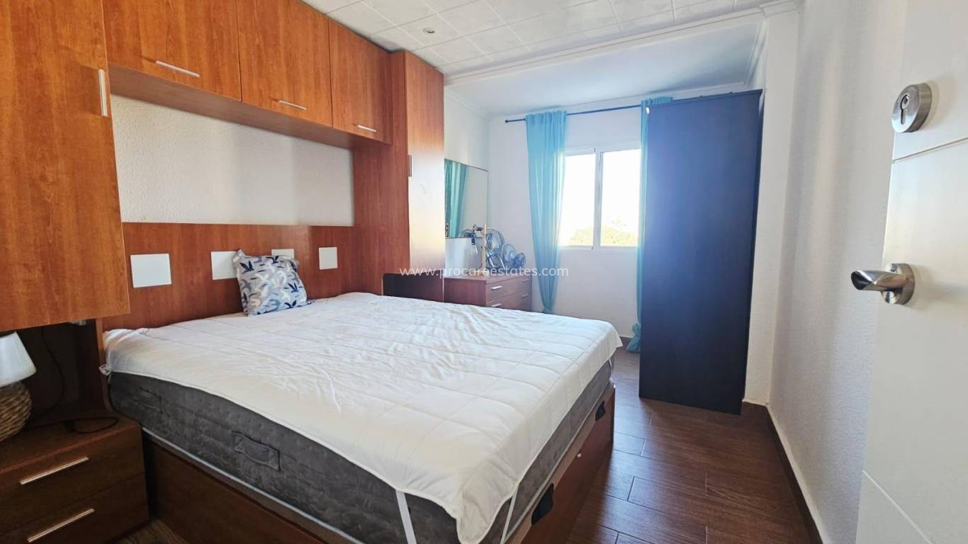 Resale - Apartment - Torrevieja - Cabo Cervera