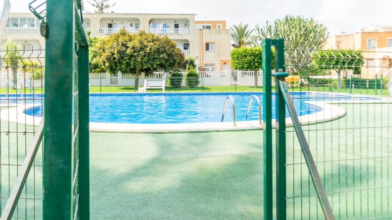 Resale - Apartment - Torrevieja - Cabo Cervera
