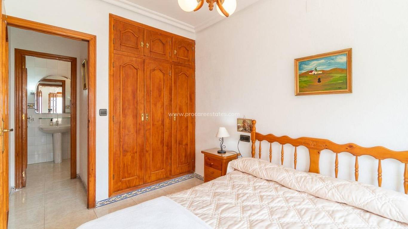 Resale - Apartment - Torrevieja - Cabo Cervera
