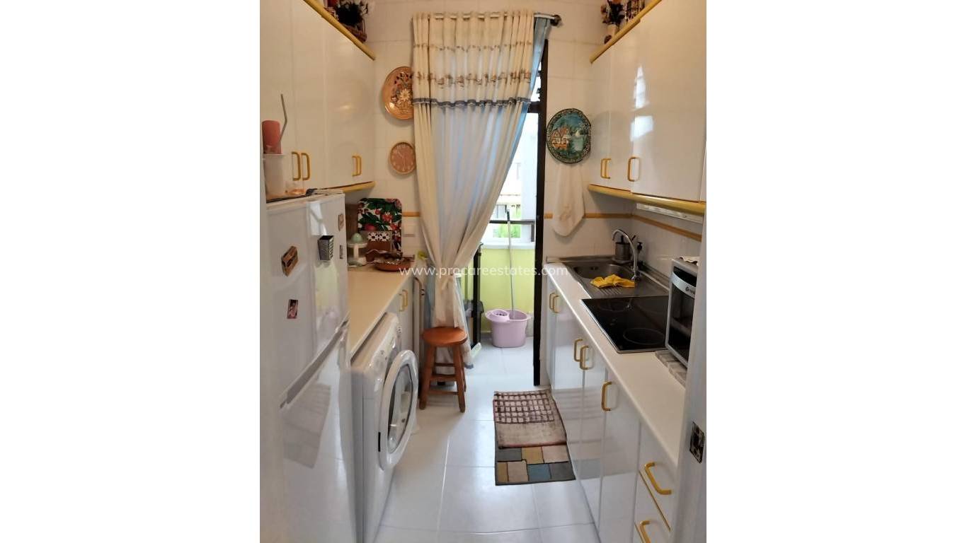 Resale - Apartment - Torrevieja - Cabo Cervera