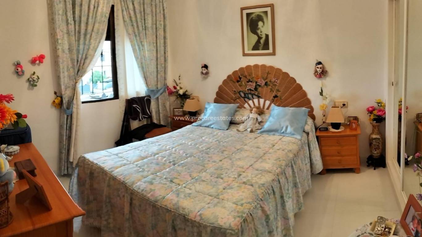 Resale - Apartment - Torrevieja - Cabo Cervera