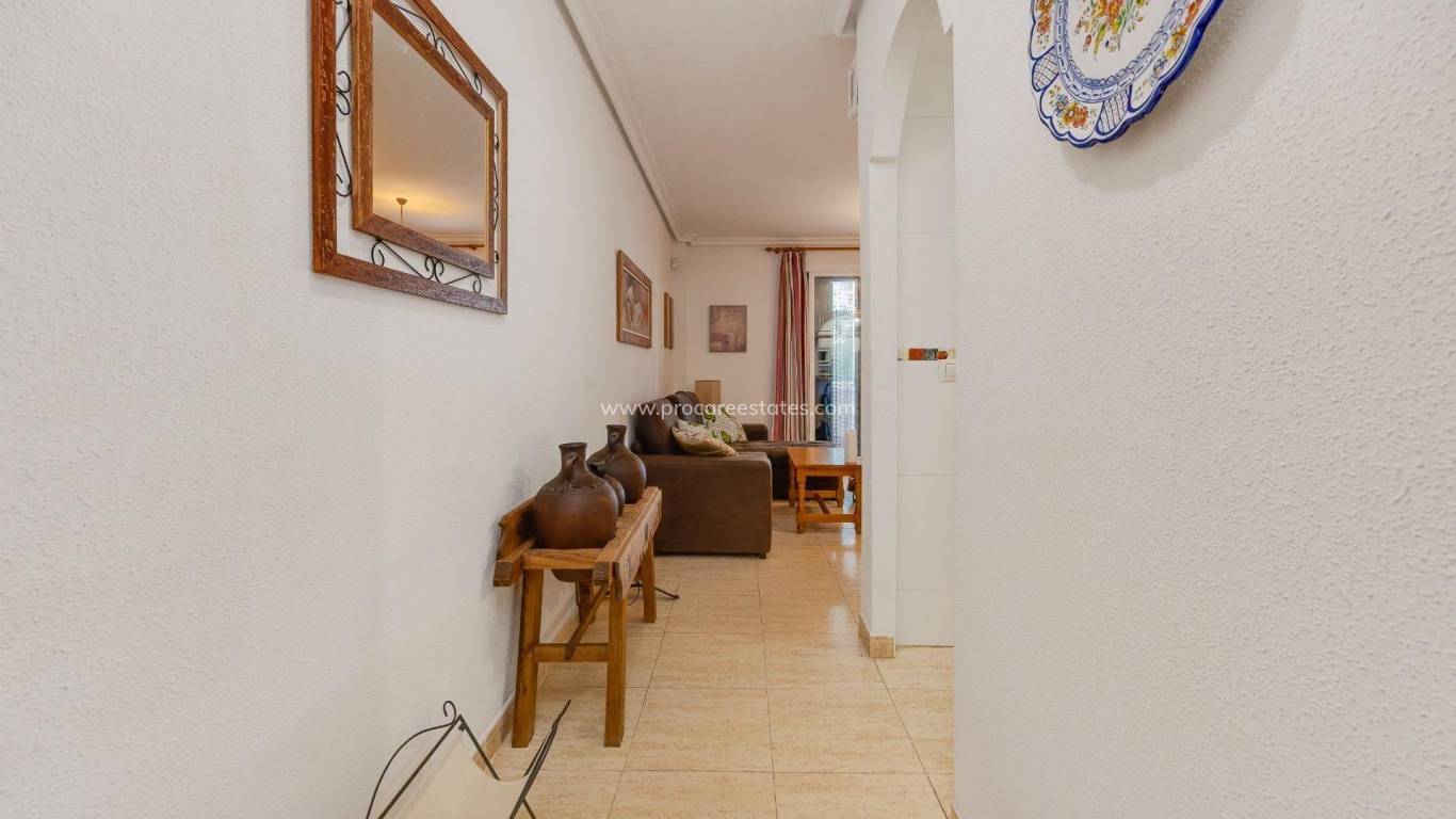 Resale - Apartment - Torrevieja - Cabo Cervera