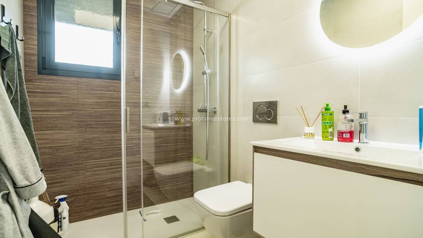 Resale - Apartment - Torrevieja - Calas Blancas