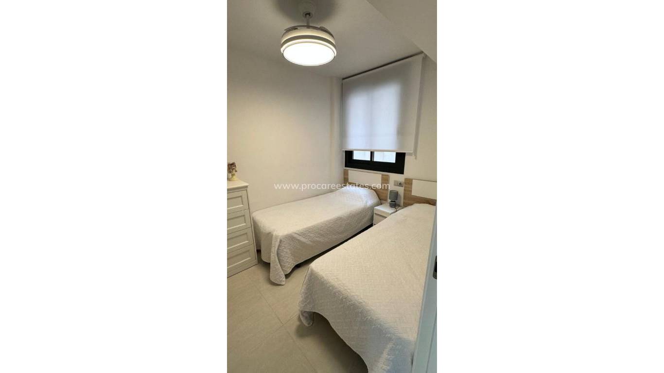 Resale - Apartment - Torrevieja - Calas Blancas