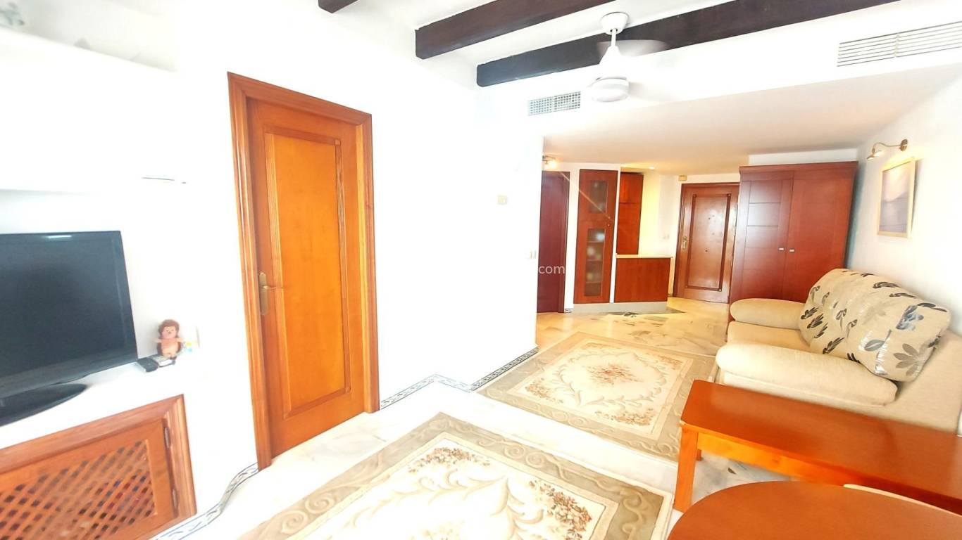 Resale - Apartment - Torrevieja - Carrefour Area