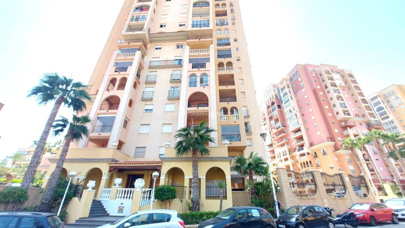 Resale - Apartment - Torrevieja - Carrefour Area