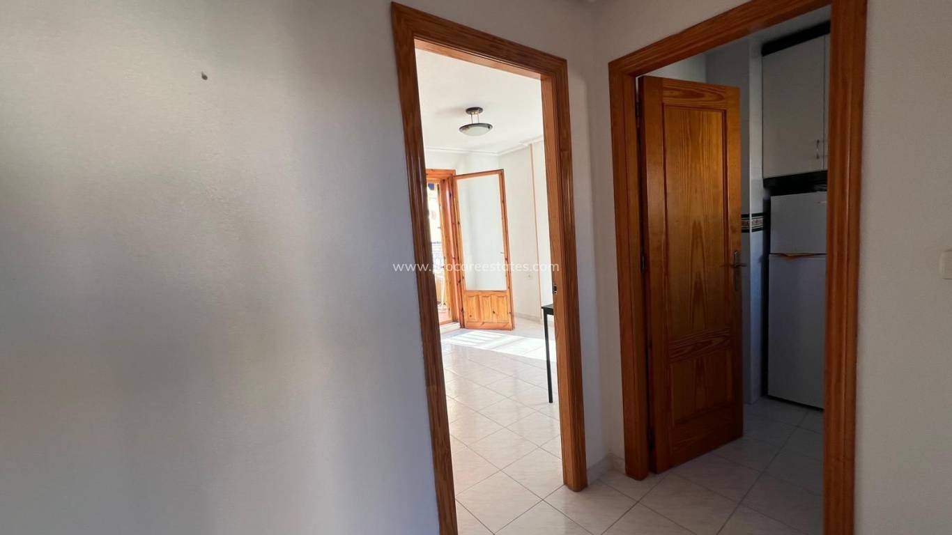 Resale - Apartment - Torrevieja - Carrefour Area