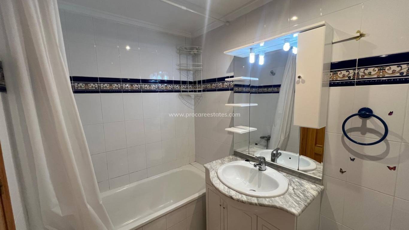 Resale - Apartment - Torrevieja - Carrefour Area