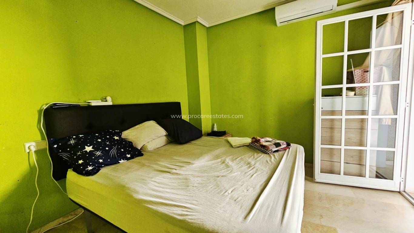 Resale - Apartment - Torrevieja - Carrefour Area