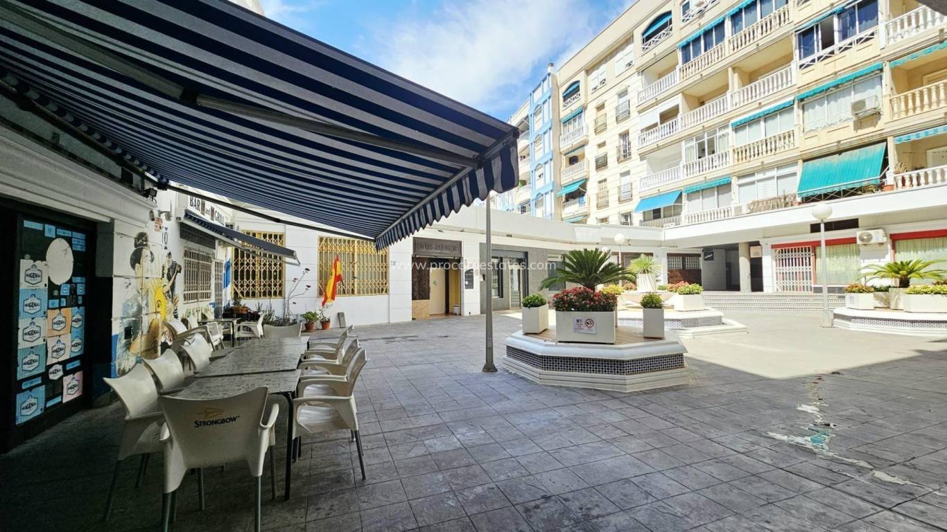 Resale - Apartment - Torrevieja - Carrefour Area