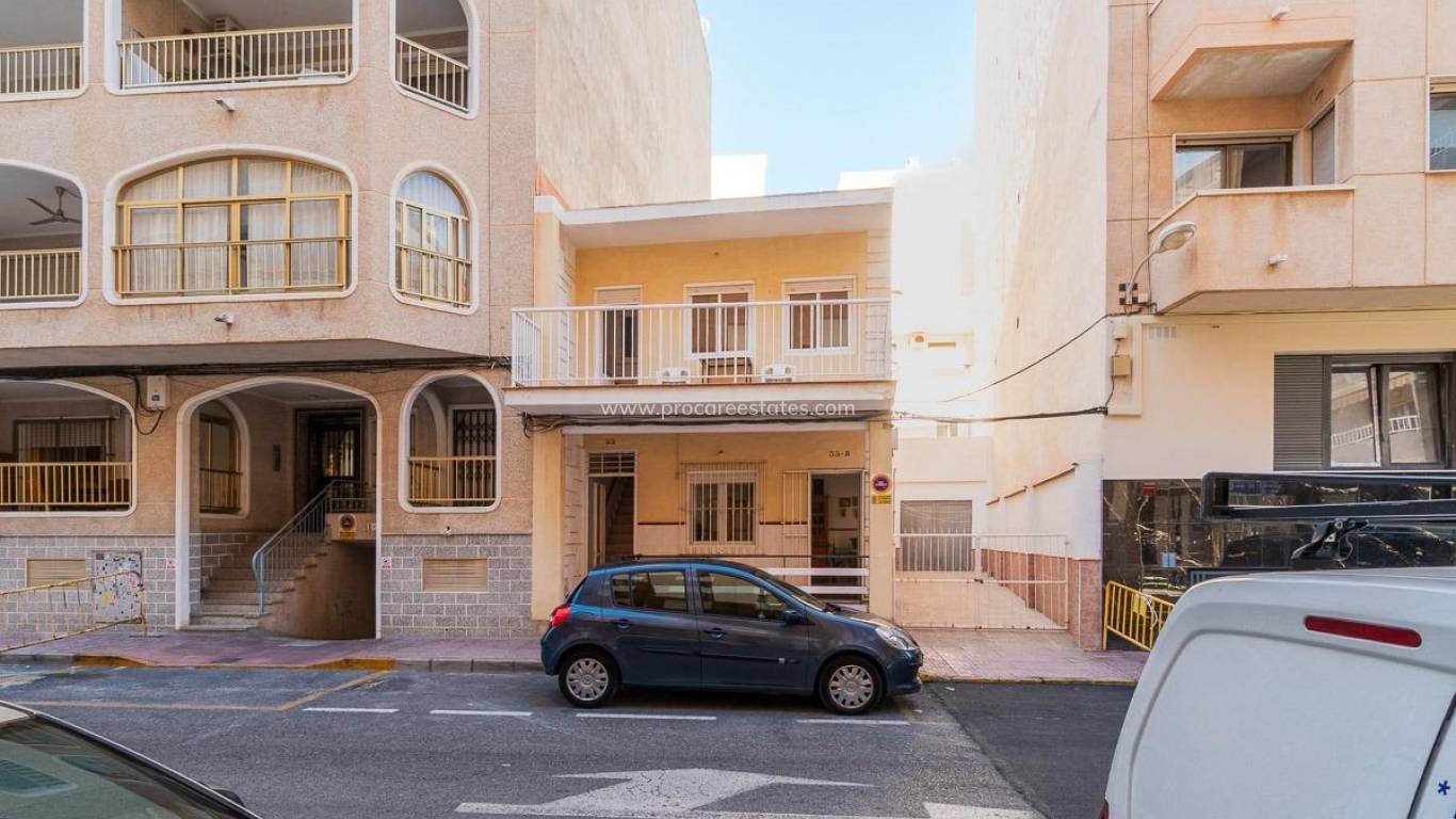 Resale - Apartment - Torrevieja - Carrefour Area